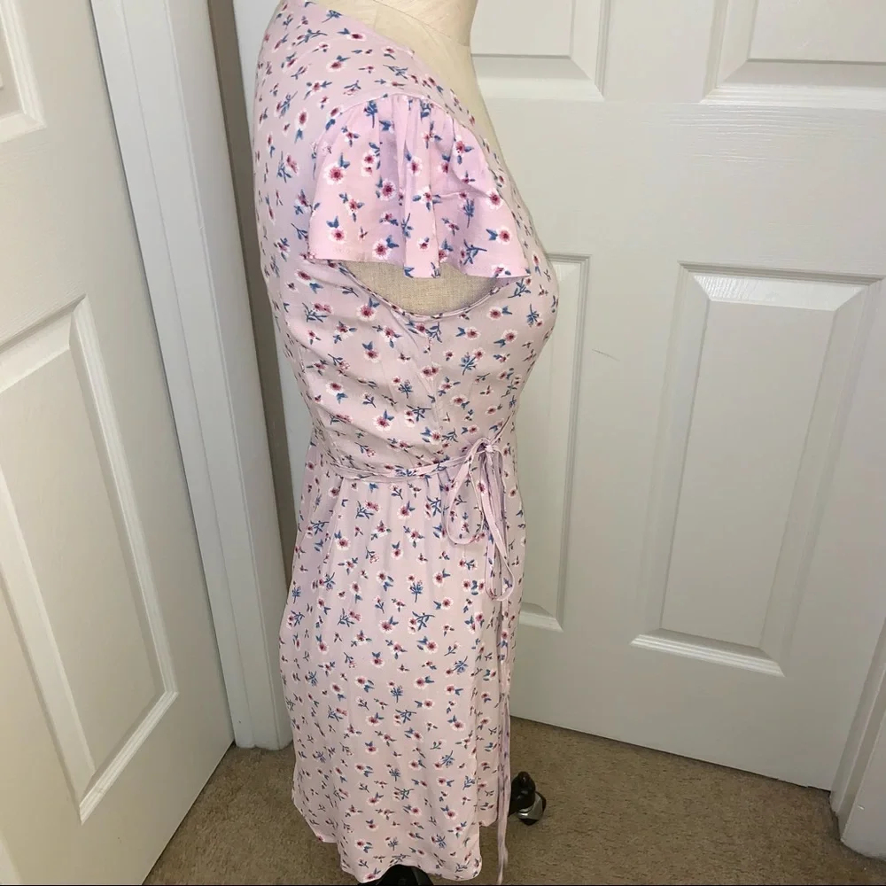 NWT Forever 21 Floral Ruffle Wrap Dress Size Small